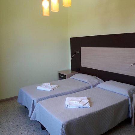 Hotel Sabatino Фоллоніка Екстер'єр фото
