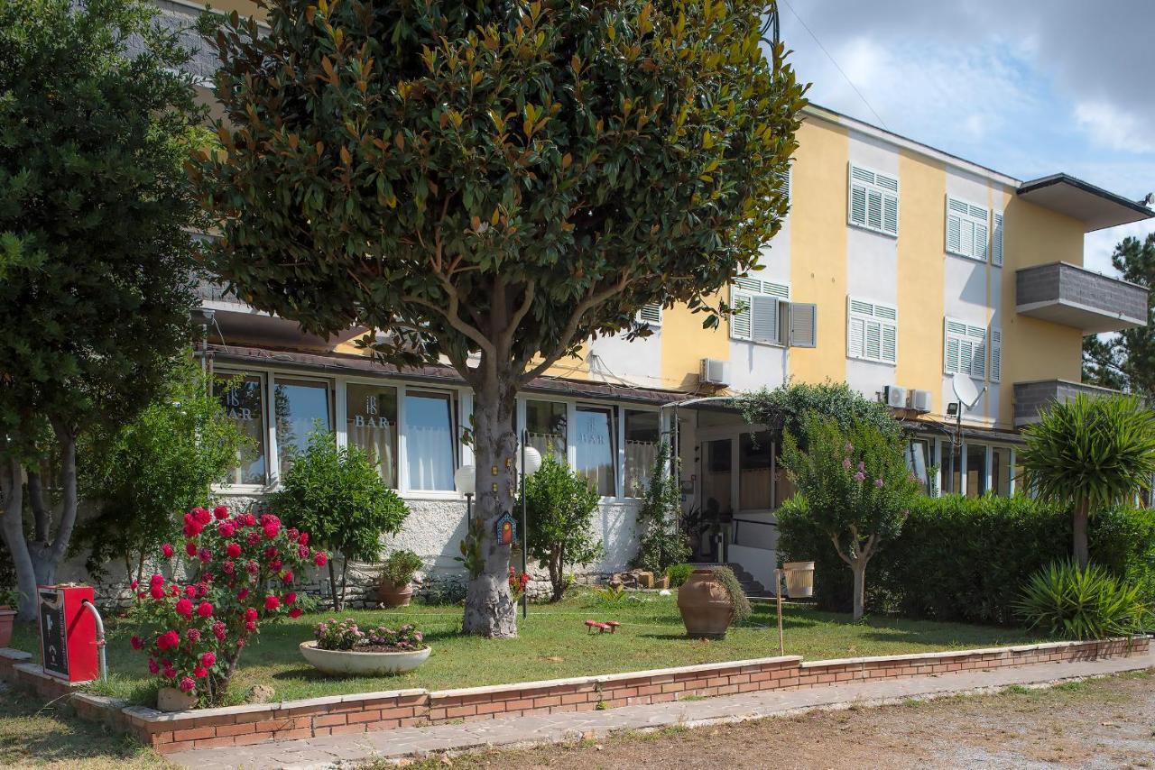 Hotel Sabatino Фоллоніка Екстер'єр фото