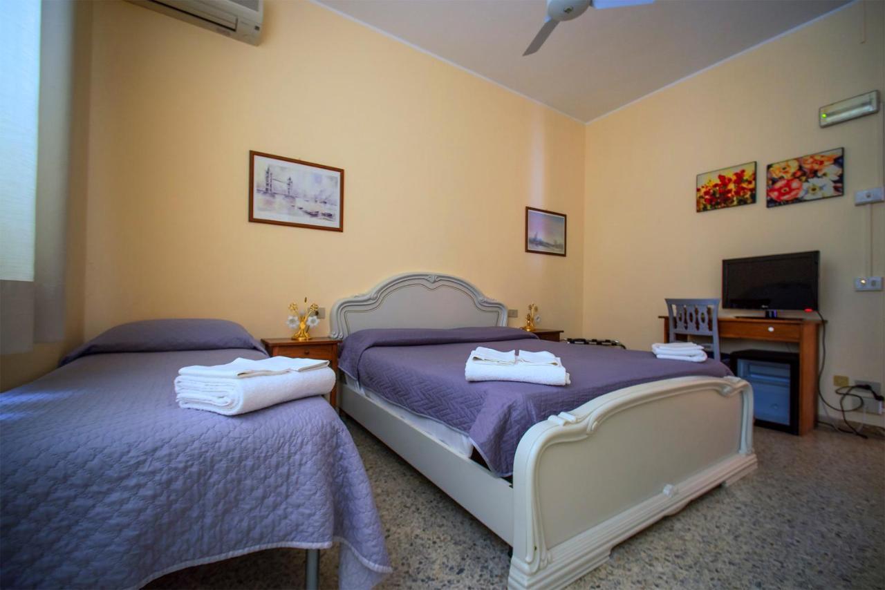 Hotel Sabatino Фоллоніка Екстер'єр фото