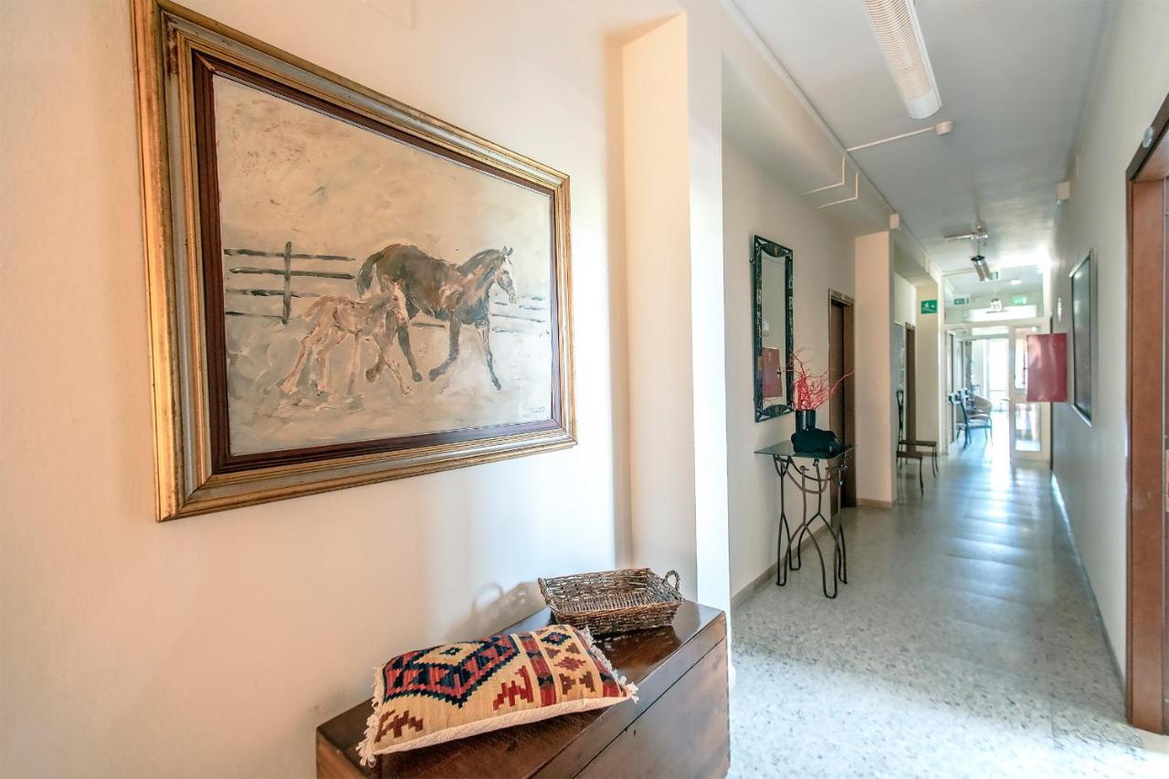Hotel Sabatino Фоллоніка Екстер'єр фото