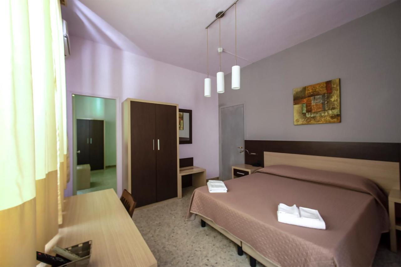 Hotel Sabatino Фоллоніка Екстер'єр фото