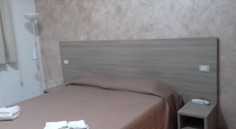 Hotel Sabatino Фоллоніка Екстер'єр фото